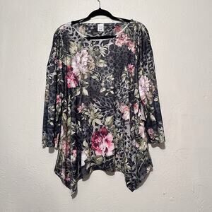 NWT Time‎ and Tru Woman's Floral 3/4 Sleeve Blouse Size XXL